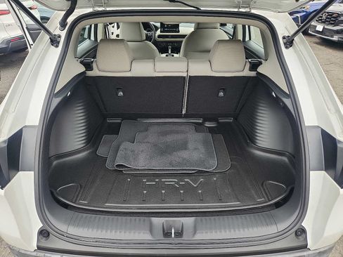 Certified 2023 Honda HR-V LX image 27