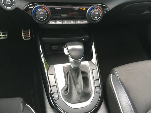 Used 2023 Kia Forte GT-Line w/ GT-Line Premium Package FWD image 18
