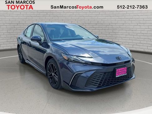 New 2026 Toyota Camry SE FWD image 3