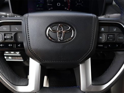 New 2025 Toyota Tundra Platinum image 28