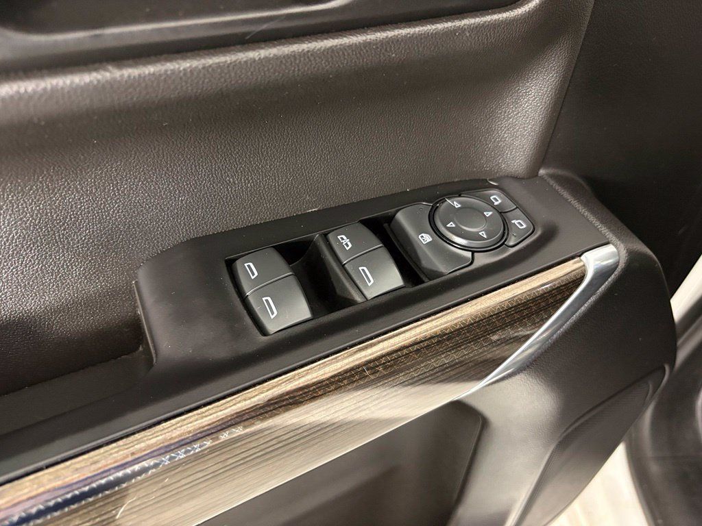Certified 2022 Chevrolet Silverado 1500 RST AWD/4WD image 18