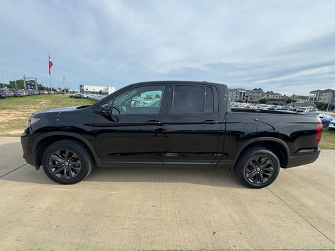 Certified 2025 Honda Ridgeline Sport image 5