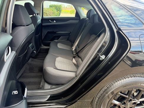 Used 2025 Kia K5 LXS image 38