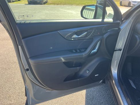 Used 2023 Chevrolet Blazer RS w/ Enhanced Convenience Package image 25