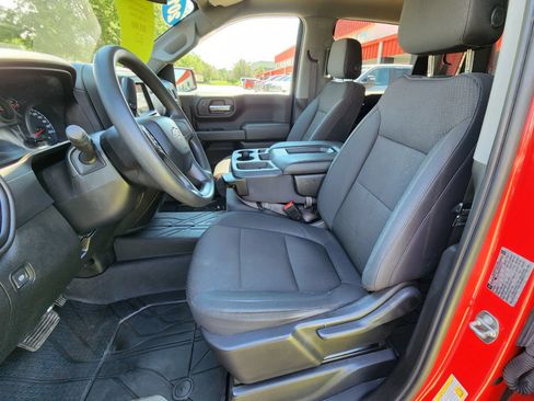 Used 2019 Chevrolet Silverado 1500 Custom w/ Custom Value Package AWD/4WD image 38