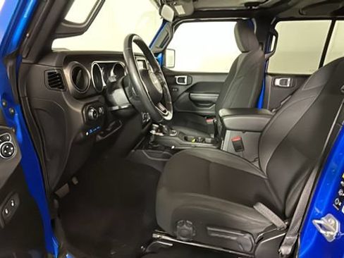 Used 2023 Jeep Wrangler Unlimited w/ Cold Weather Group AWD/4WD image 10