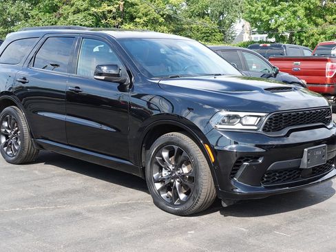 Used 2024 Dodge Durango R/T w/ Blacktop Package AWD/4WD image 4