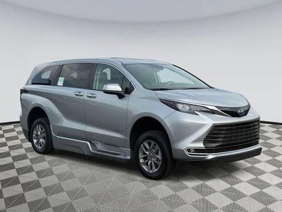 Used 2024 Toyota Sienna XLE