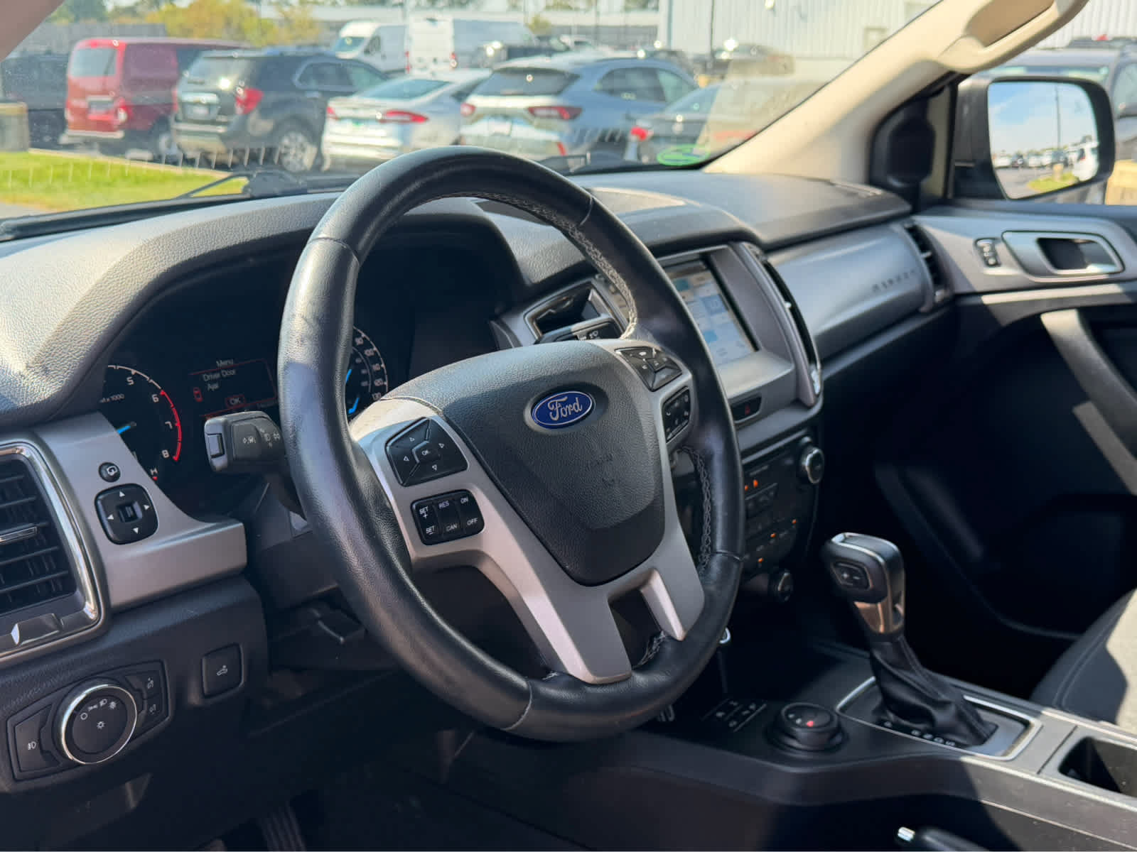 Used 2019 Ford Ranger XLT w/ Equipment Group 302A Luxury AWD/4WD image 25