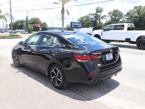 Used 2024 Nissan Sentra SV FWD image 8
