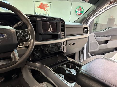 Used 2024 Ford F350 XLT AWD/4WD image 27