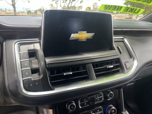 Used 2022 Chevrolet Suburban LT AWD/4WD image 4