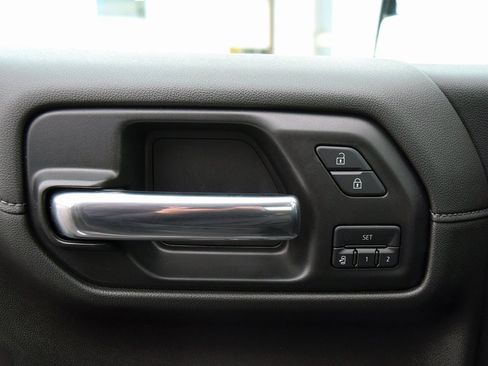 Used 2019 GMC Sierra 1500 SLT image 27