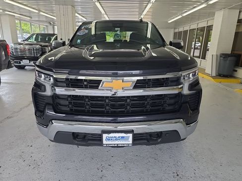 Used 2023 Chevrolet Silverado 1500 LT w/ Z71 Off-Road Package AWD/4WD image 8