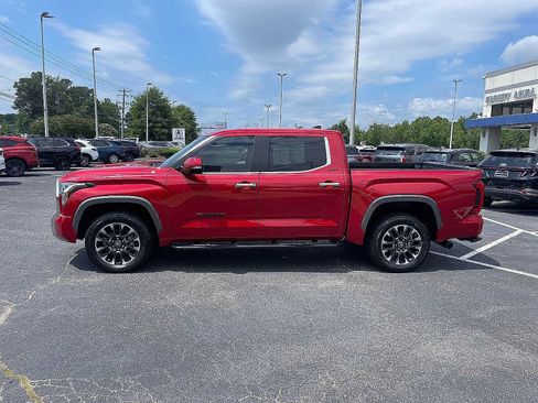 Used 2025 Toyota Tundra Limited AWD/4WD image 3