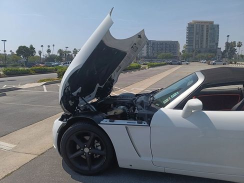 Used 2007 Saturn Sky Red Line image 35