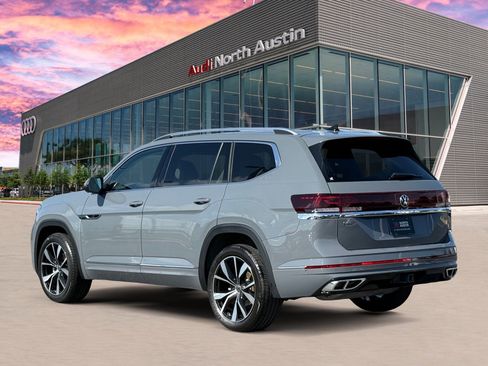 Used 2025 Volkswagen Atlas SEL Premium R-Line AWD/4WD image 9