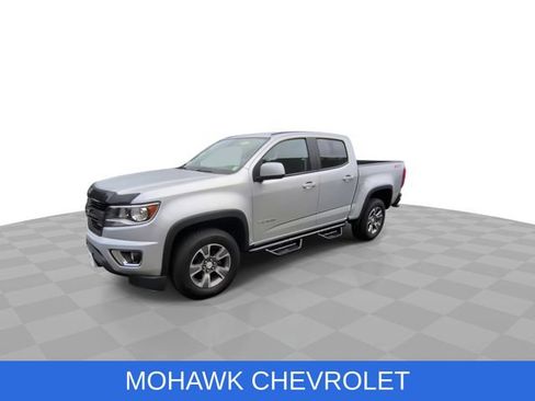 Used 2015 Chevrolet Colorado Z71 AWD/4WD image 4