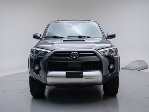 Used 2021 Toyota 4Runner TRD Off-Road Premium w/ Moonroof Package AWD/4WD image 25