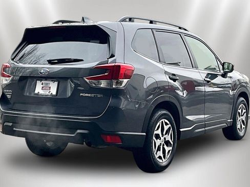Certified 2023 Subaru Forester Premium image 5
