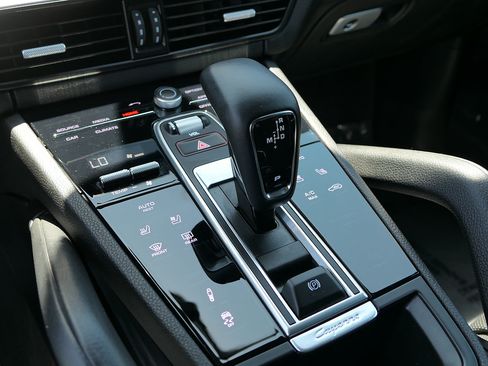 Used 2023 Porsche Cayenne Coupe AWD/4WD image 22