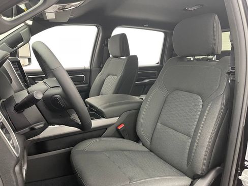 Used 2025 RAM 1500 Big Horn AWD/4WD image 17