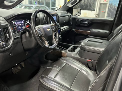 Used 2021 Chevrolet Silverado 1500 High Country w/ Technology Package image 11