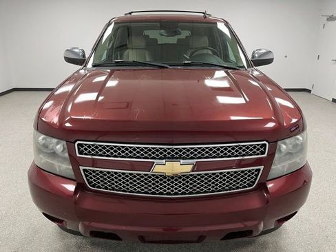 Used 2008 Chevrolet Tahoe LTZ w/ LTZ Preferred Equipment Group AWD/4WD image 3
