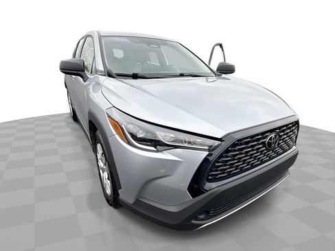 Used 2025 Toyota Corolla Cross L image 1