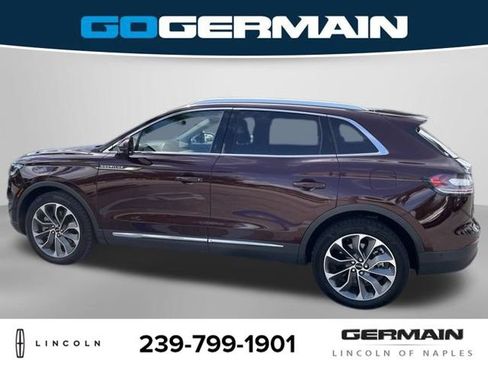 Used 2022 Lincoln Nautilus Reserve AWD/4WD image 9