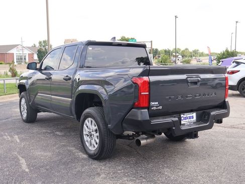 Used 2024 Toyota Tacoma SR AWD/4WD image 5