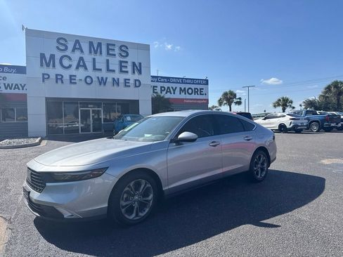 Used 2023 Honda Accord EX image 1