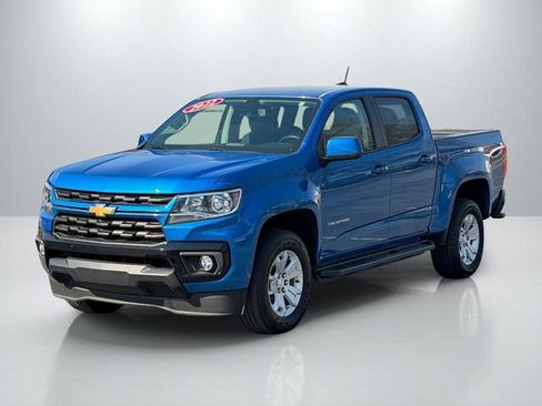 Used 2022 Chevrolet Colorado LT w/ LT Convenience Package image 3