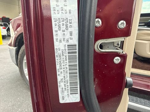 Used 2017 RAM 1500 Laramie AWD/4WD image 8