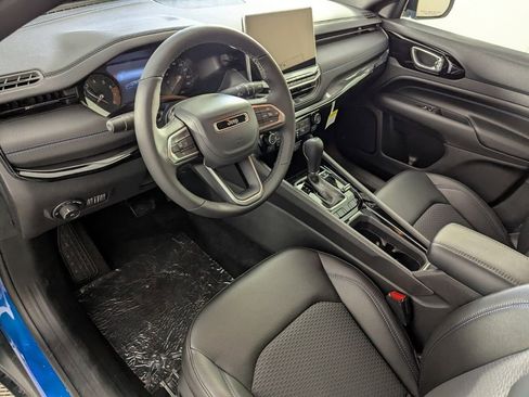 New 2026 Jeep Compass Latitude image 10