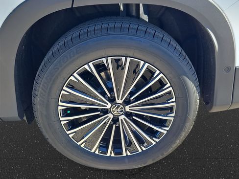 Certified 2026 Volkswagen Tiguan S FWD image 14