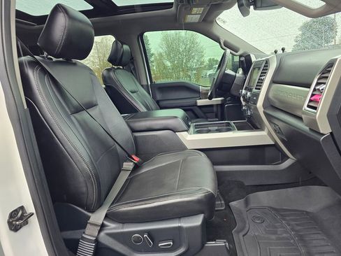 Used 2017 Ford F350 Lariat w/ Lariat Ultimate Package image 18