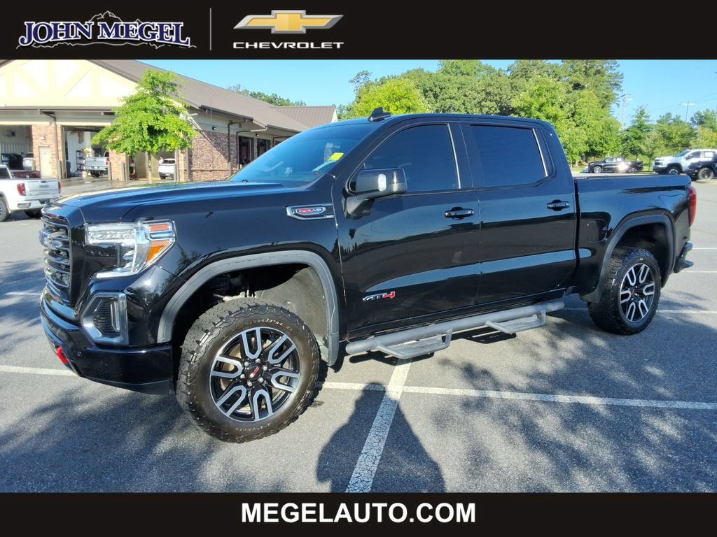 Certified 2022 GMC Sierra 1500 AT4 w/ AT4 Premium Package AWD/4WD image 1