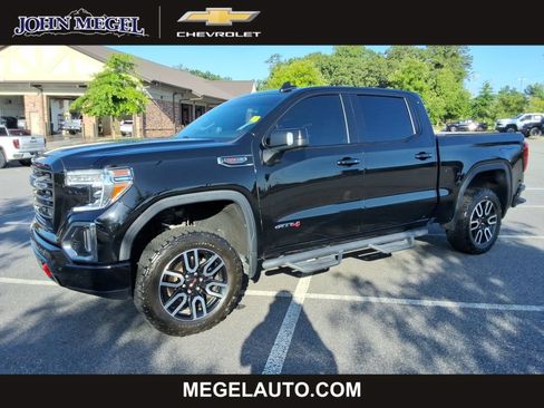 Certified 2022 GMC Sierra 1500 AT4 w/ AT4 Premium Package AWD/4WD image 1