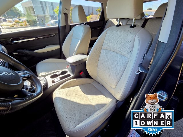 Used 2022 Kia Seltos SX w/ Sunroof Package AWD/4WD image 3