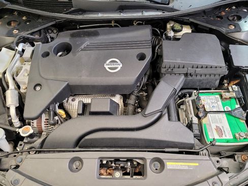 Used 2014 Nissan Altima 2.5 SV image 30