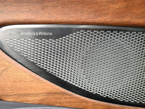 Used 2024 Aston Martin DB12 Coupe image 14