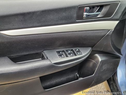 Used 2013 Subaru Outback 2.5i Premium w/ Popular Pkg 1B image 13