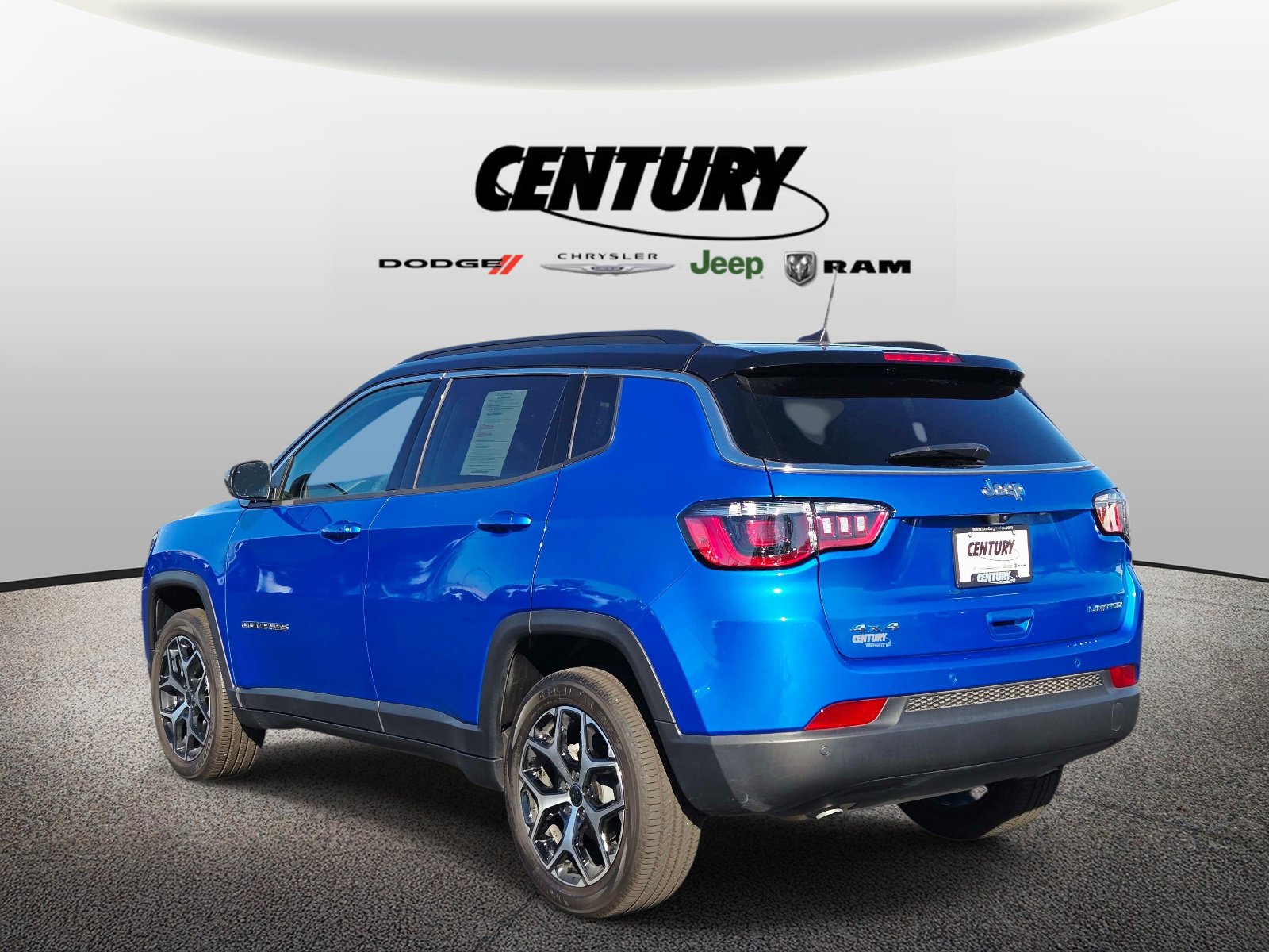 Used 2026 Jeep Compass Limited w/ Sun, Sound & Navigation Group AWD/4WD image 6