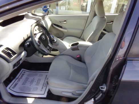 Used 2012 Toyota Prius Three image 10