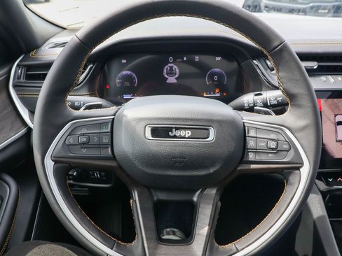 New 2026 Jeep Grand Cherokee Limited AWD/4WD image 28