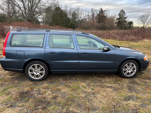 Used 2007 Volvo V70 2.4 image 4