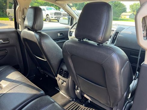 Used 2010 Ford Edge SEL FWD image 13