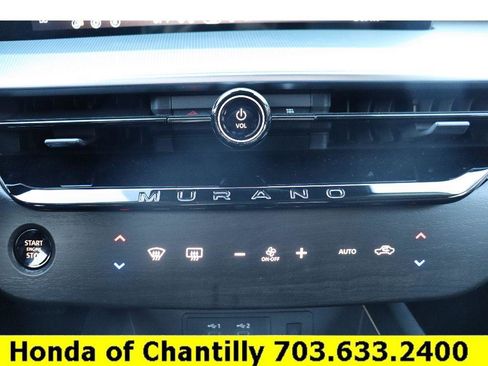 Used 2025 Nissan Murano Platinum image 11