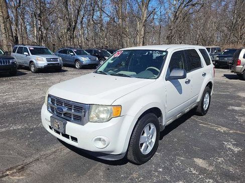 Used 2009 Ford Escape XLS image 5